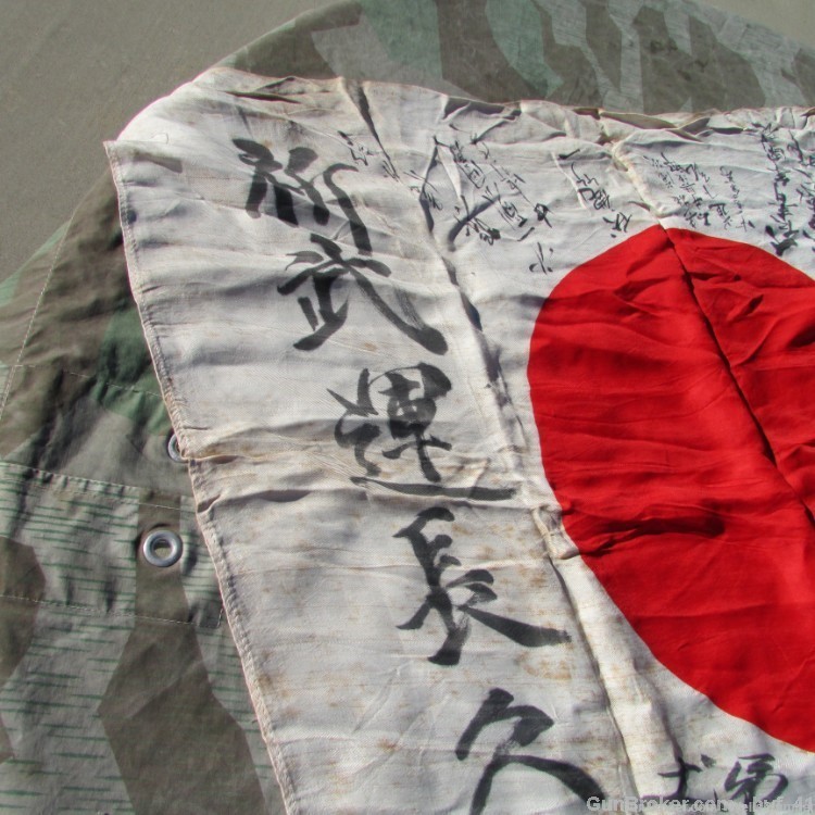 JAPANESE WWII MEATBALL FLAG WITH SIGNED KANJI CHARACTERS & HINOMARU (RARE)-img-2