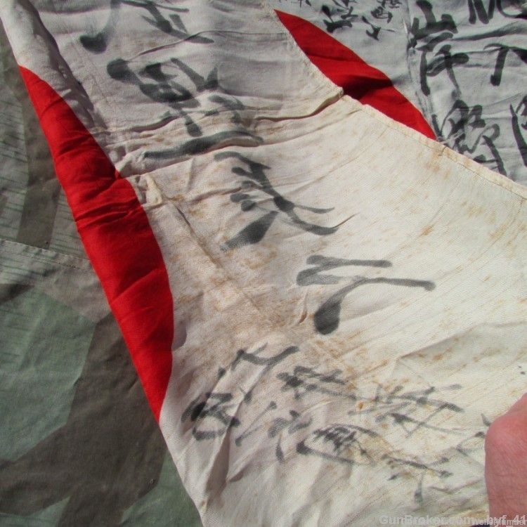 JAPANESE WWII MEATBALL FLAG WITH SIGNED KANJI CHARACTERS & HINOMARU (RARE)-img-10