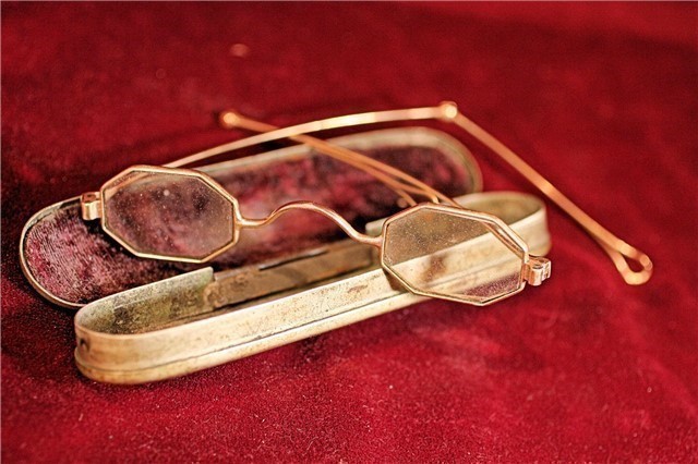 Gold Folding Glasses in Silver Case - Civil War-img-0