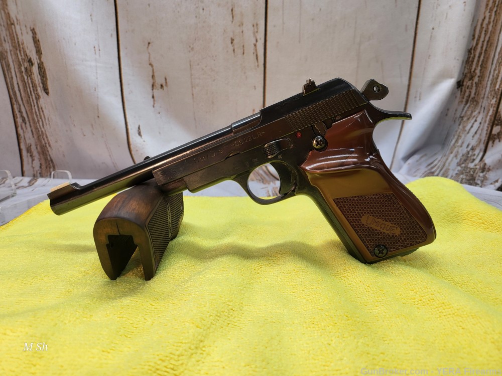 1954 French Unique D6 22LR, 6" barrel, extra Rosewood Checkered grip-img-0