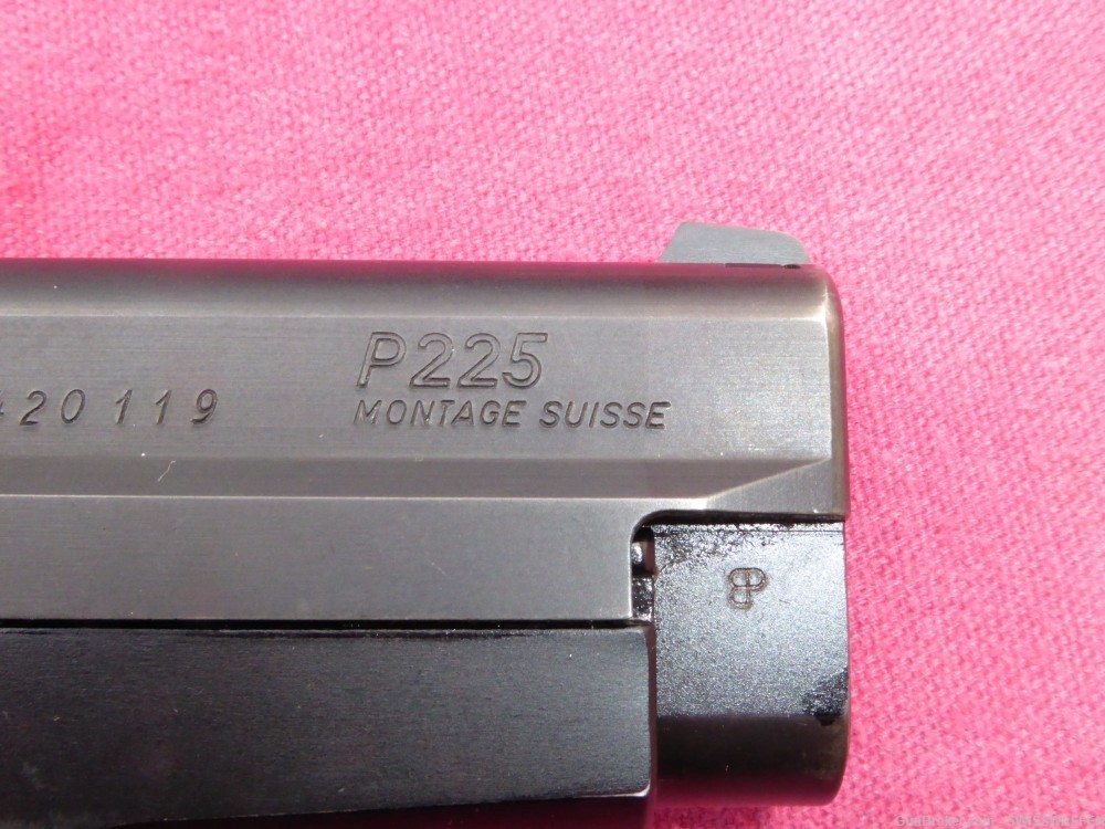 SIG SAUER P225 "MONTAGE SUISSE" 9mm ORIGINAL BOX MANUAL  "RARE"-img-3