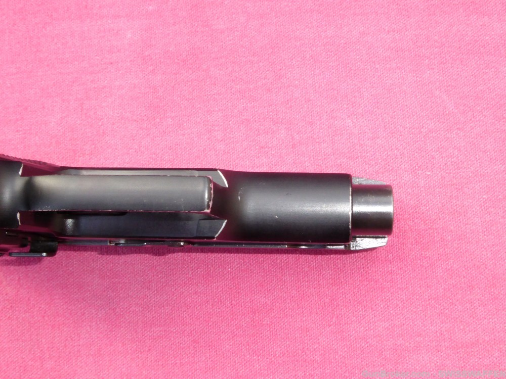 SIG SAUER P225 "MONTAGE SUISSE" 9mm ORIGINAL BOX MANUAL  "RARE"-img-12