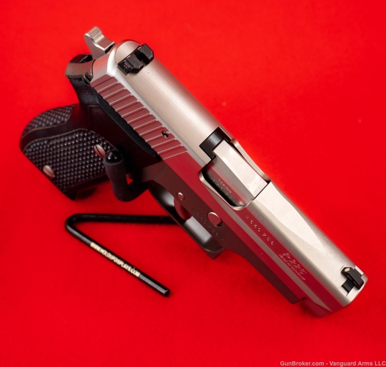2011 Sig Sauer P225 Two-Tone 3.9" 9mm Semi-Auto Pistol! -img-9
