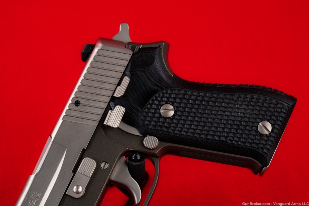 2011 Sig Sauer P225 Two-Tone 3.9" 9mm Semi-Auto Pistol! -img-8
