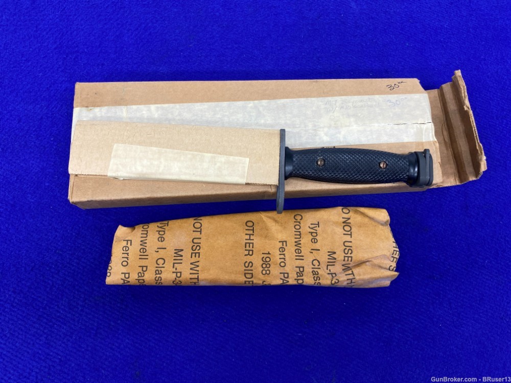Multi Branch Military Issued Knives * JAW DROPPING COLLECTORS PIECES * -img-2