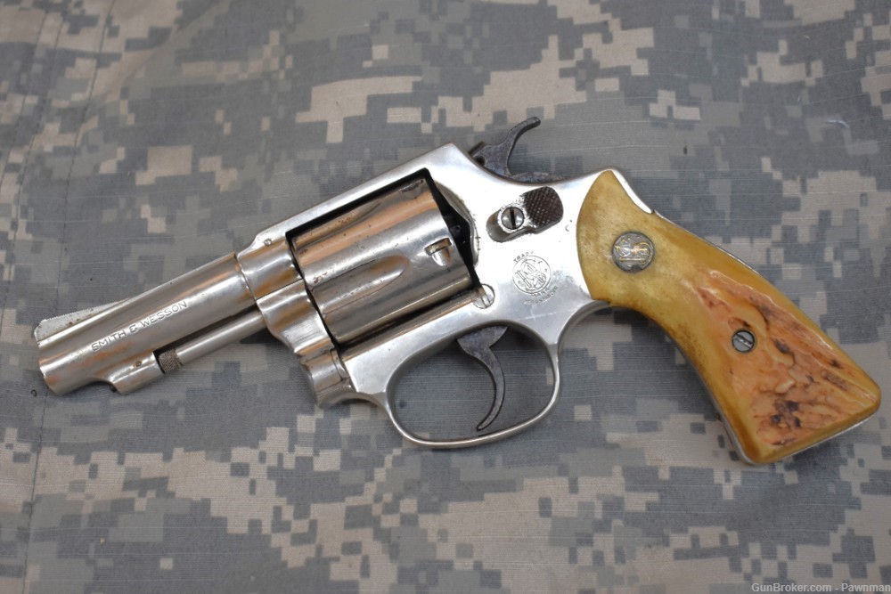 S&W 36 no dash in 38 Spcl made 1975-6 Nickel & stag-img-0