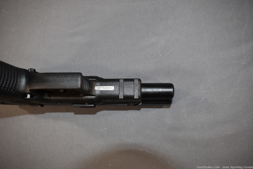 Springfield XD-45 - .45 ACP Semi-Automatic Pistol w/ 10-Round magazine-img-8