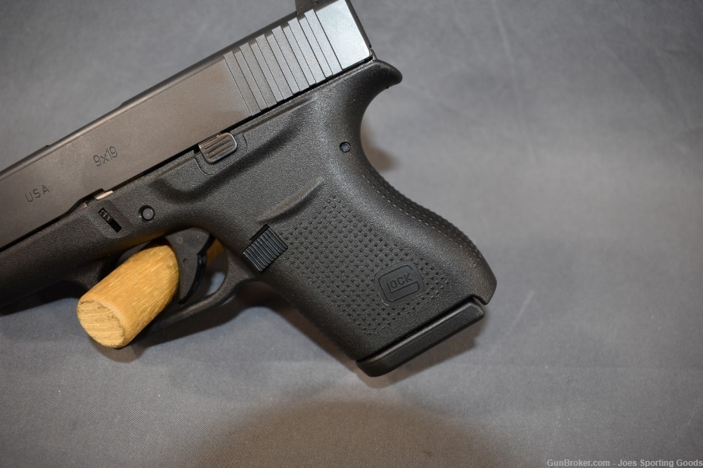 Glock 43 - 9mm Semi-Automatic Subcompact Pistol w/ Factory Case-img-6