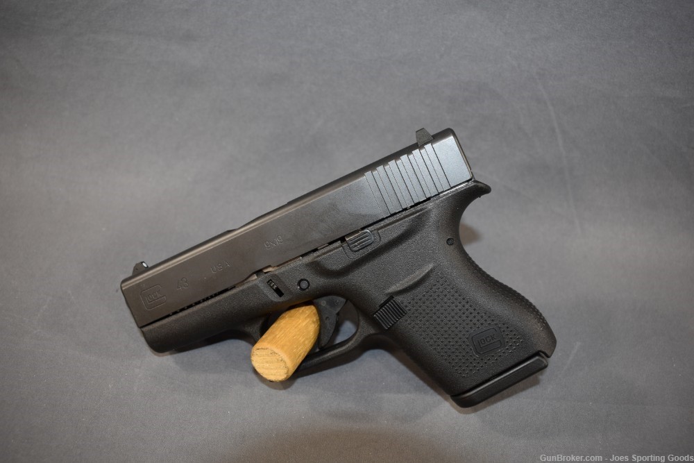 Glock 43 - 9mm Semi-Automatic Subcompact Pistol w/ Factory Case-img-5