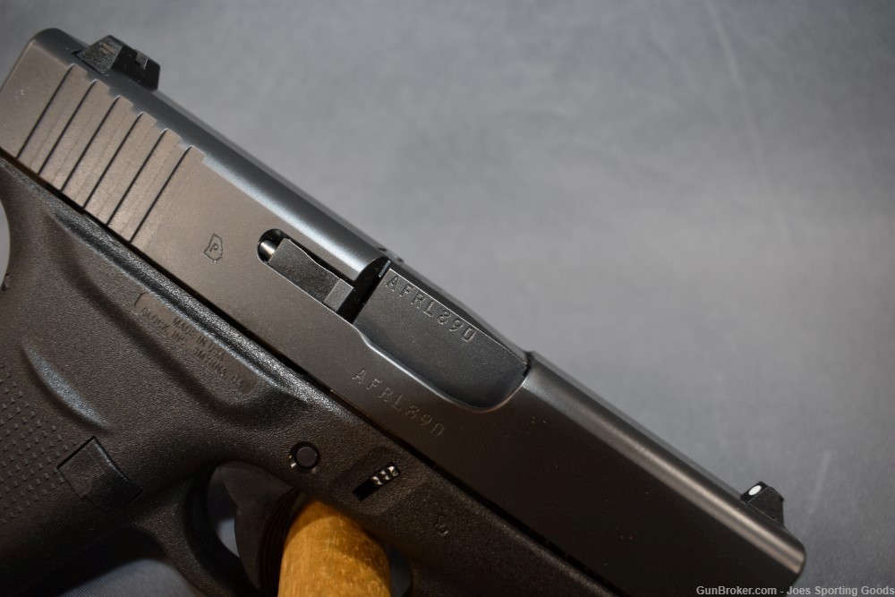 Glock 43 - 9mm Semi-Automatic Subcompact Pistol w/ Factory Case-img-2