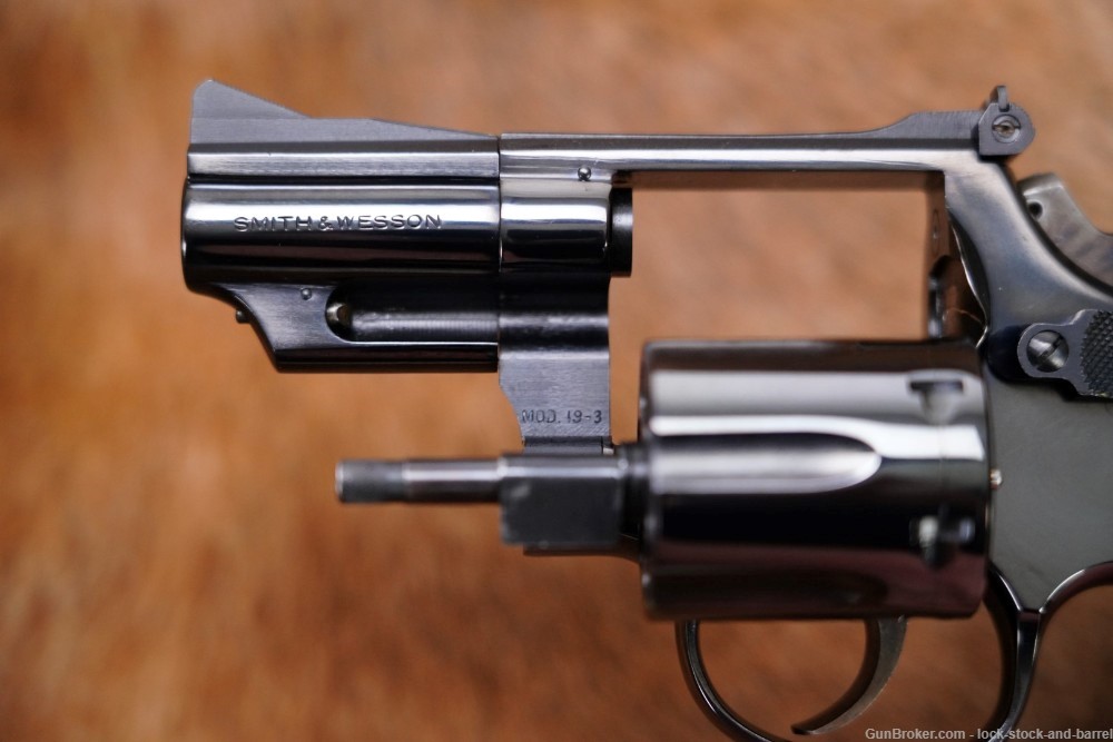 Smith & Wesson S&W Model 19-3 .357 The Combat Magnum 2.5" Revolver, 1974-img-12