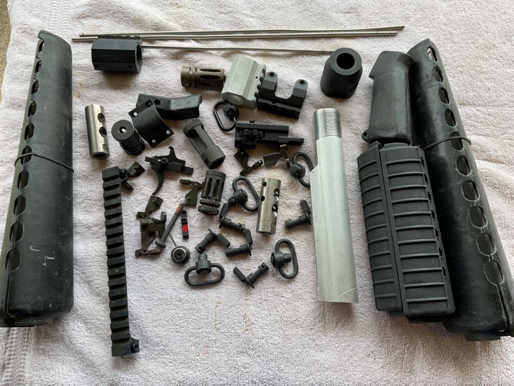M16 / AR15 Assorted parts. (Lot).-img-0