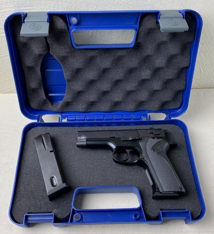 Smith & Wesson 9mm Para 915 Blued 4"-img-0