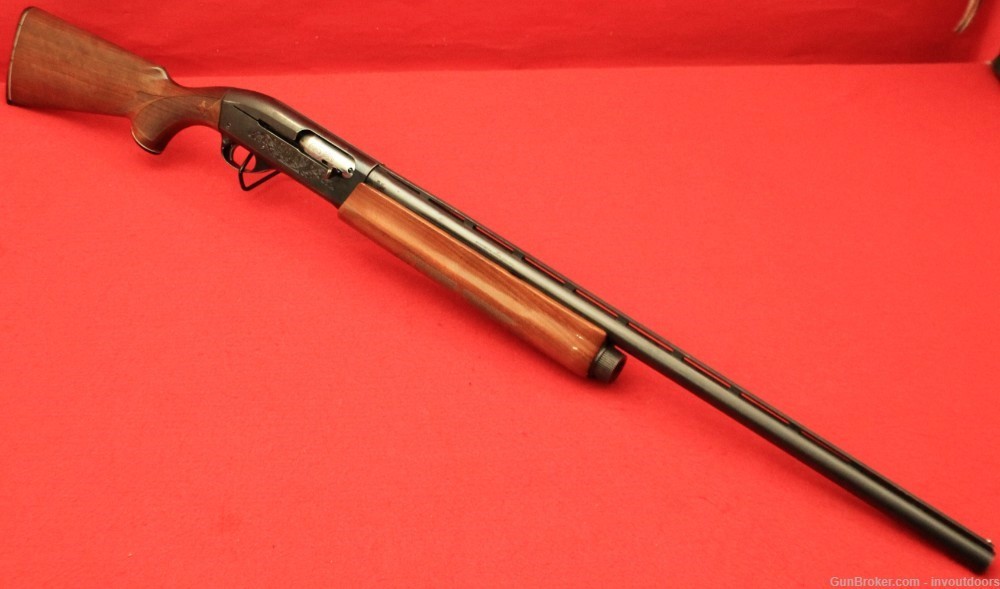 Remington 1100 12 gauge 2 3/4" chamber 26" Imp Cylinder vent rib barrel.-img-0