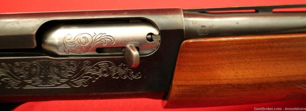 Remington 1100 12 gauge 2 3/4" chamber 26" Imp Cylinder vent rib barrel.-img-17