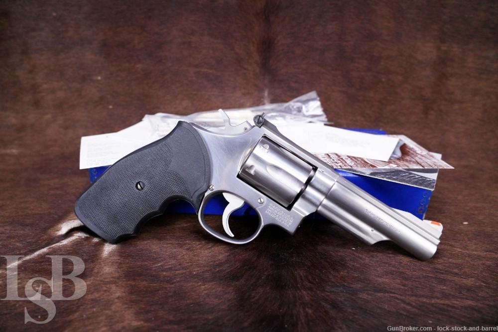 Smith & Wesson S&W Model 66-1 .357 Combat Magnum 4" Revolver, MFD 1981-img-0