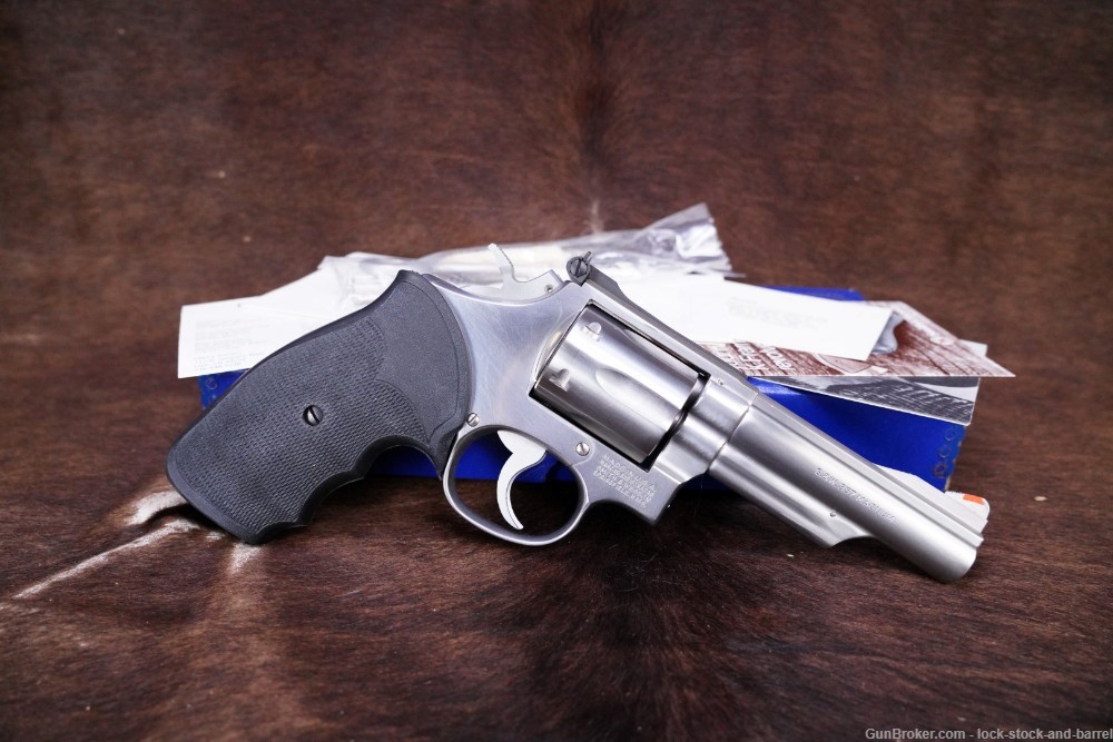 Smith & Wesson S&W Model 66-1 .357 Combat Magnum 4" Revolver, MFD 1981-img-2