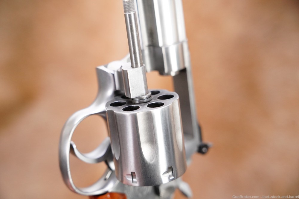 Smith & Wesson S&W Model 686-M Silhouette 104215 .357 Mag 6" Revolver & Box-img-14