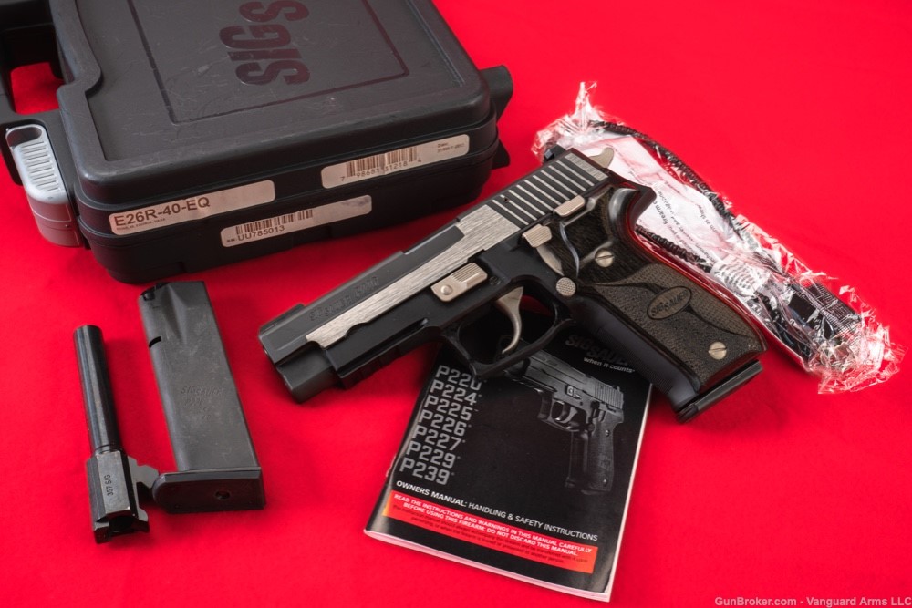 2013 Sig Sauer P226 Equinox 4.4" 9mm Semi-Automatic Pistol! -img-9