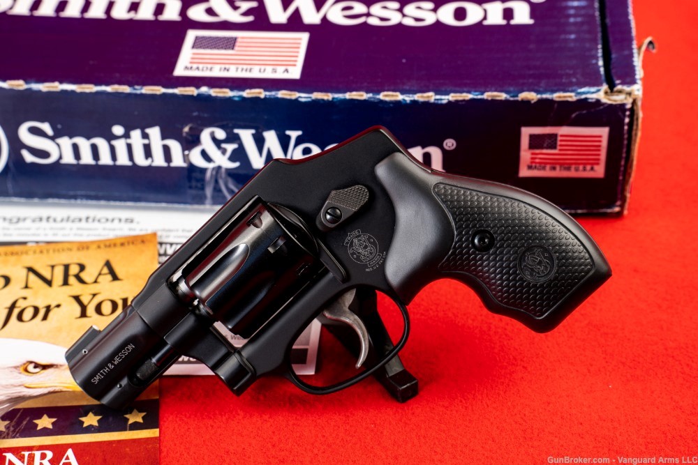 Smith and Wesson 43C AirLite .22LR 8-Shot Revolver! Excellent Condition! -img-1