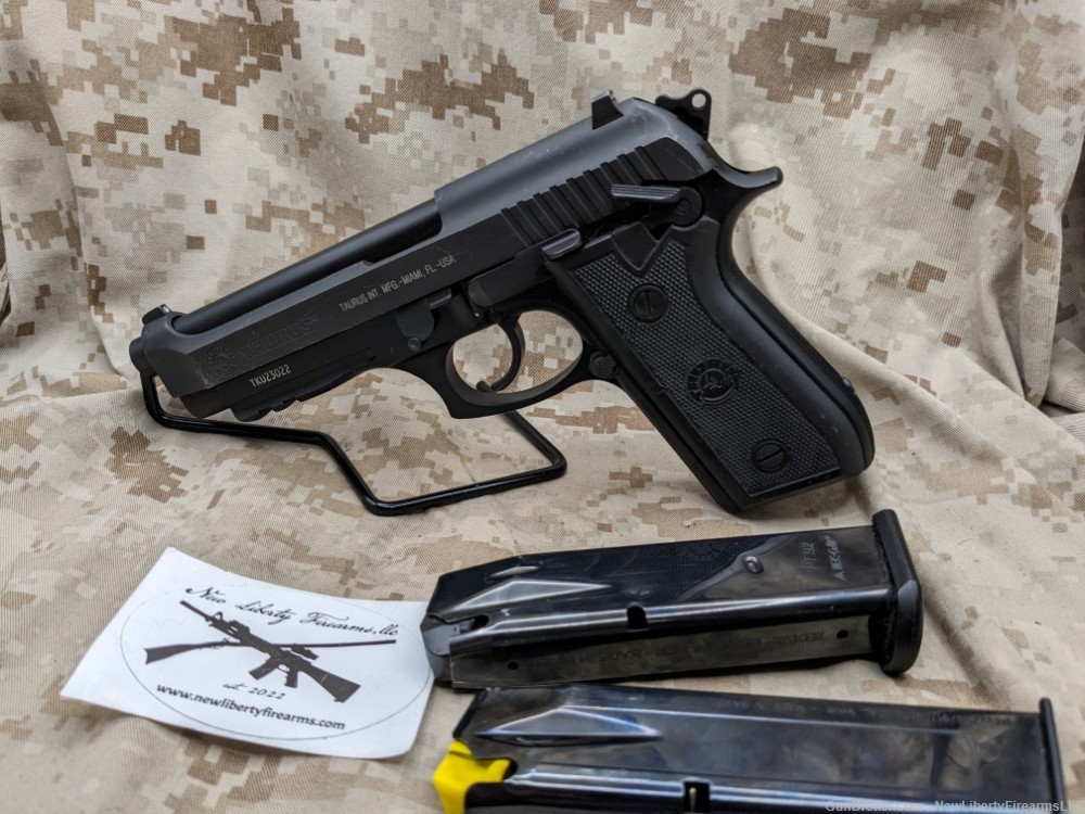 Taurus PT92 AF-D DA/SA Pistol w/rail Blued, 9mm, USED,2 Magazines Good Cond-img-2