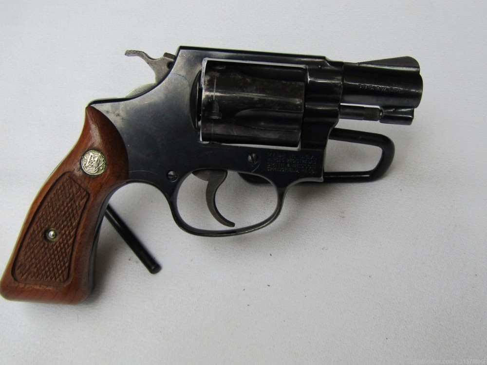 Smith & Wesson Model 36(no dash) Chiefs Special, .38 Spl, 2" Barrel-img-2