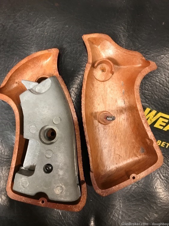 S&W Revolver grips Pellet / BB Gun Smith & Wesson Prop -img-1