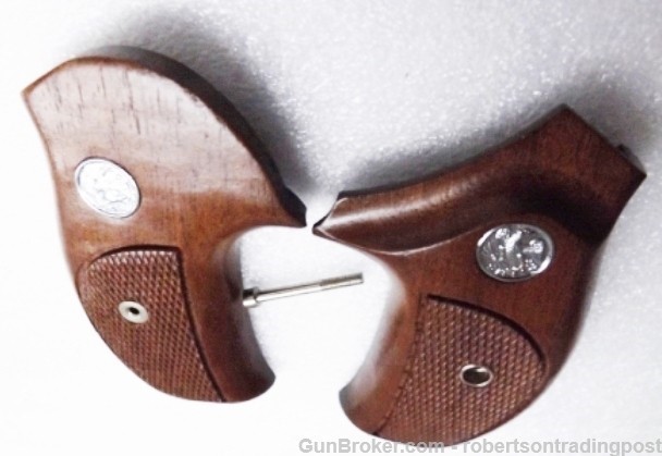 Sile Walnut Combat Grips fitted to Rossi R352, R461, R462 1980s Banana type-img-5