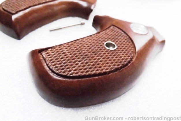 Sile Walnut Combat Grips fitted to Rossi R352, R461, R462 1980s Banana type-img-4