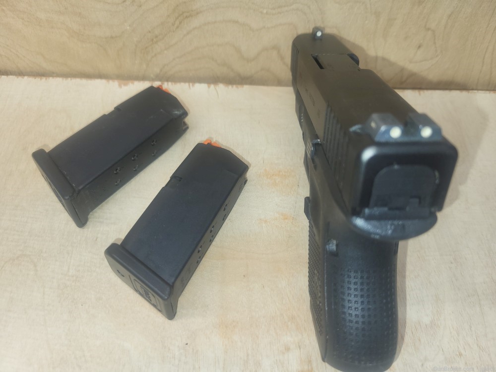 Glock 27Gen5,.40cal,Semi-Auto Pistol, Used-img-8