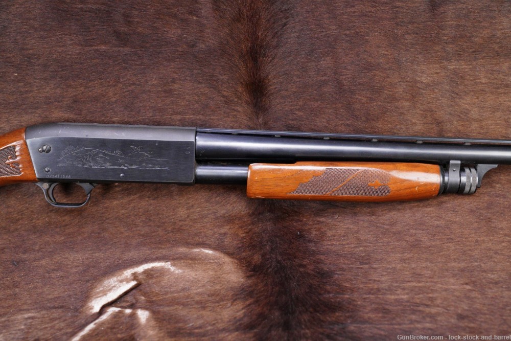 Ithaca Model 37 Featherlight 12 Gauge Pump Action Shotgun, MFD 1974-img-4