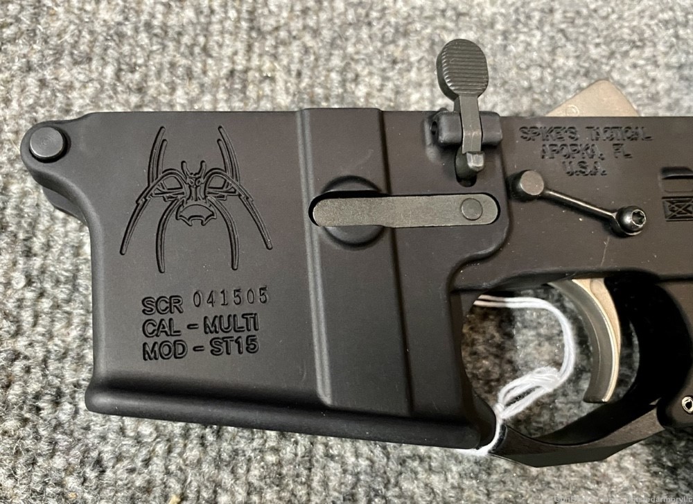 Spikes Tactical Spider ST-15 AR-15 Complete lower Magpul-img-1