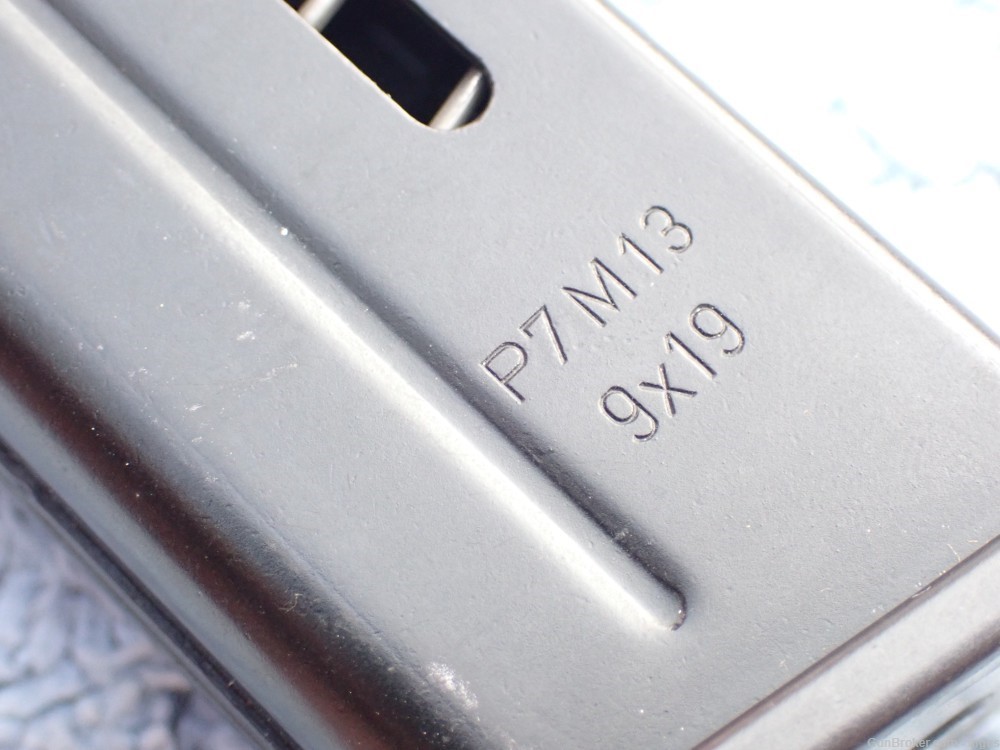 HK P7-M13 FACTORY 9MM 13RD MAGAZINE L.E. MARKED RESTRICTED (RARE)-img-9