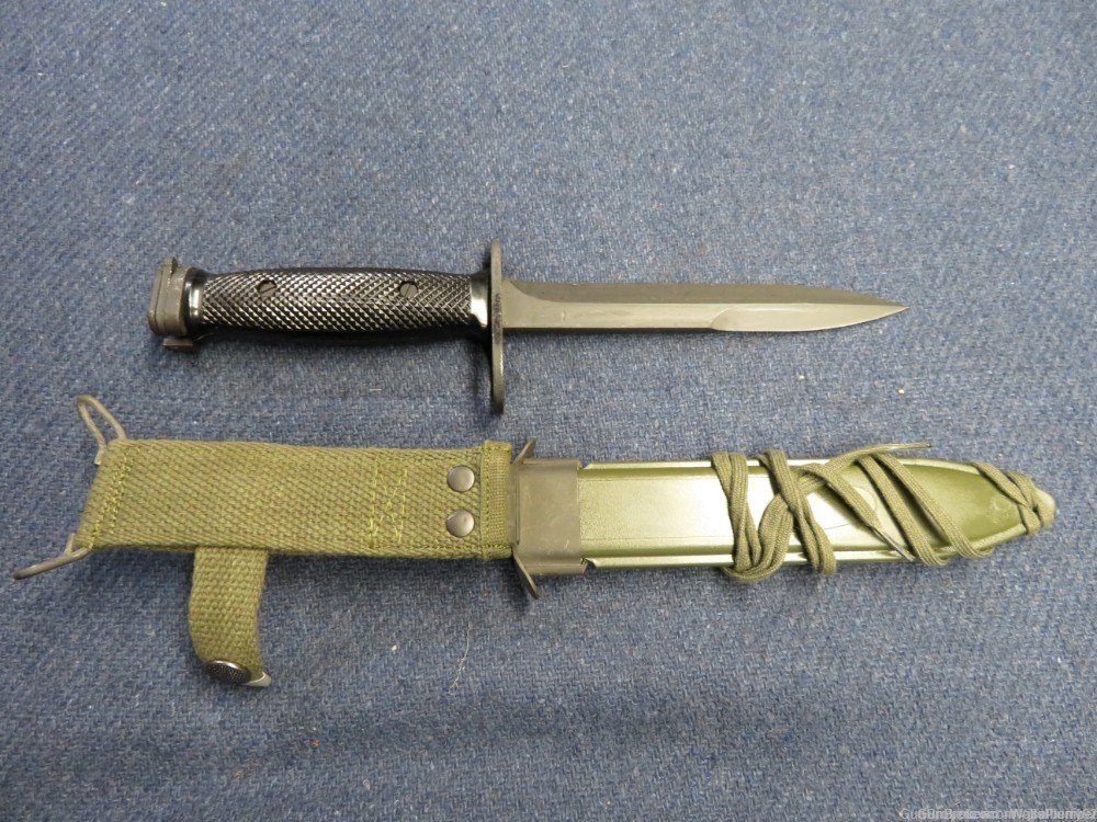 WEST GERMAN COLT 62316 M7 BAYONET WITH SCABBARD FOR M16 RIFLE (EXCELLENT) -img-4