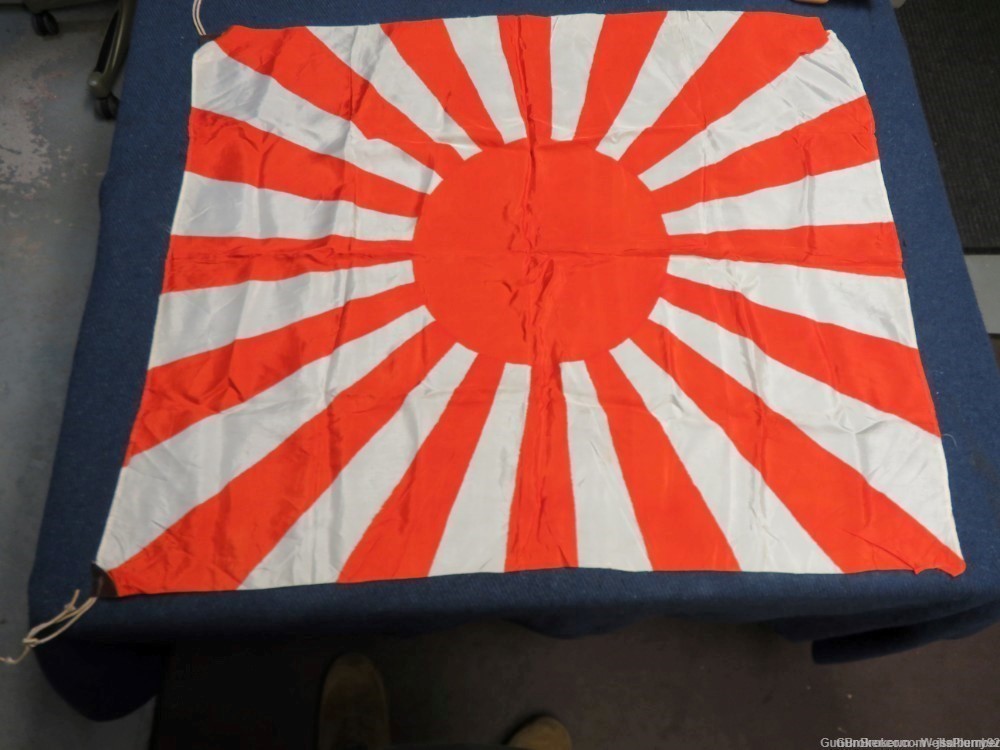 JAPANESE WWII ARMY RISING SUN SILK FLAG WITH LEATHER TABS & STRING PRE-1945-img-0