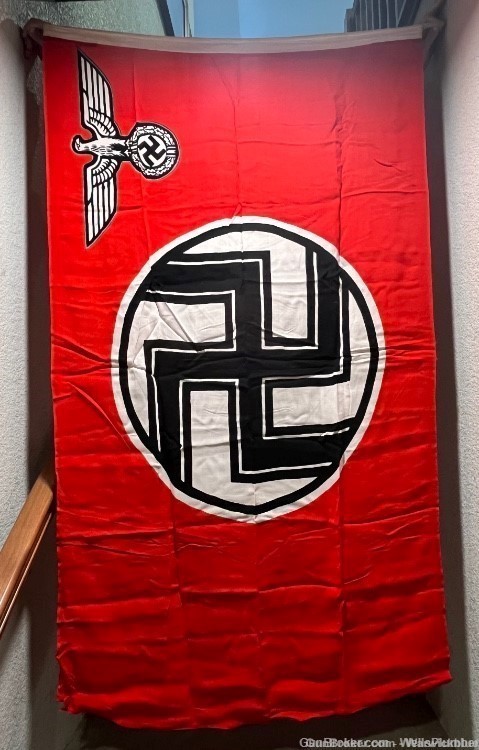 GERMAN WWII STATE SERVICE FLAG WITH ROPE PRE-1945 (NICE DISPLAY SIZE)-img-0