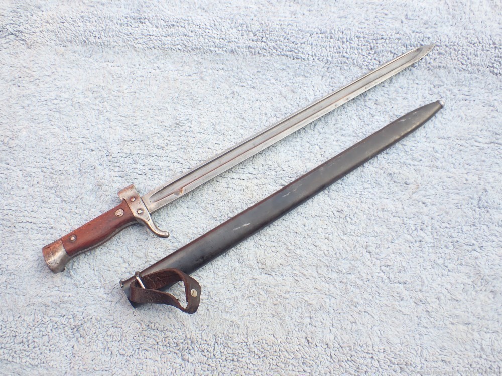 FRENCH WWI MLE 1892 BERTHIER BAYONET WITH ORIGINAL SCABBARD-img-0
