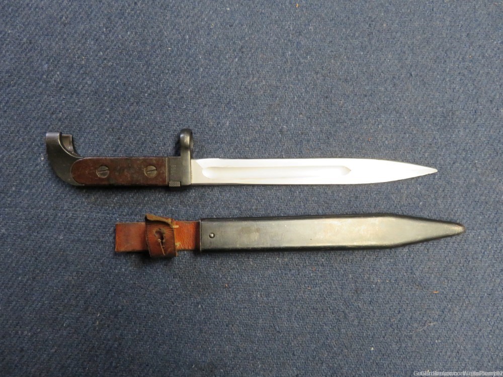 POLISH AK-47 FIRST MODEL BAYONET WITH SCABBARD OVAL 11 DATED 1958 -img-0