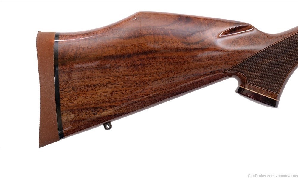 Weatherby Mark V Deluxe .300 Wby Mag 26" Walnut MDX01N300WR6O-img-3