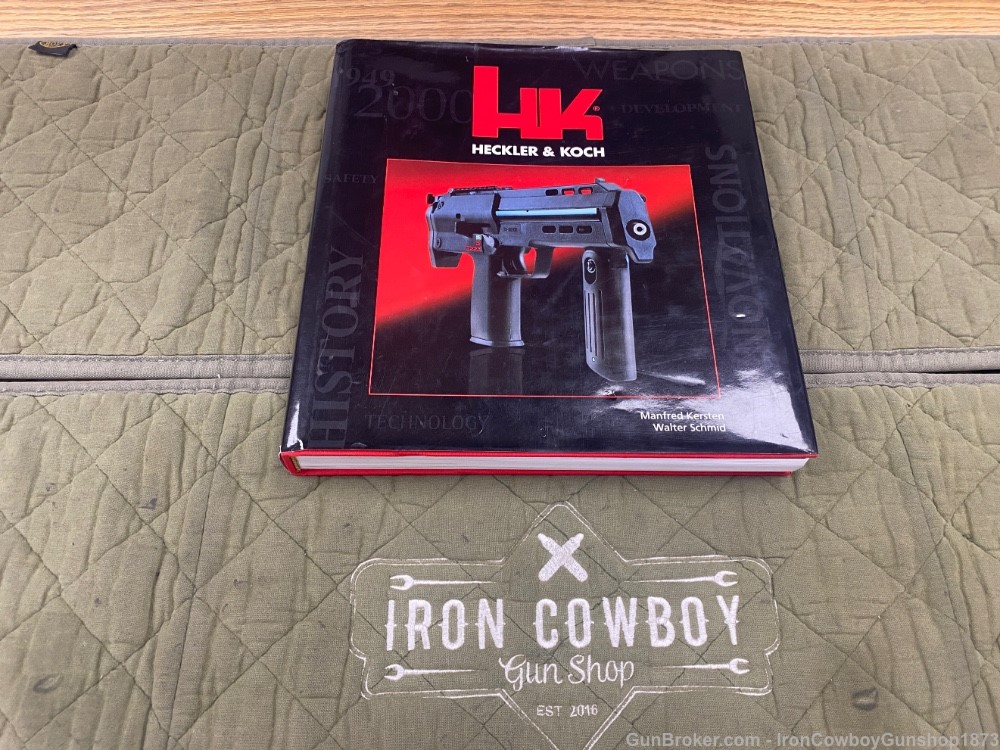 RARE Heckler & Koch HK Bible " Red BOOK"  P7 MP5  G3 HK91 H94 -img-0