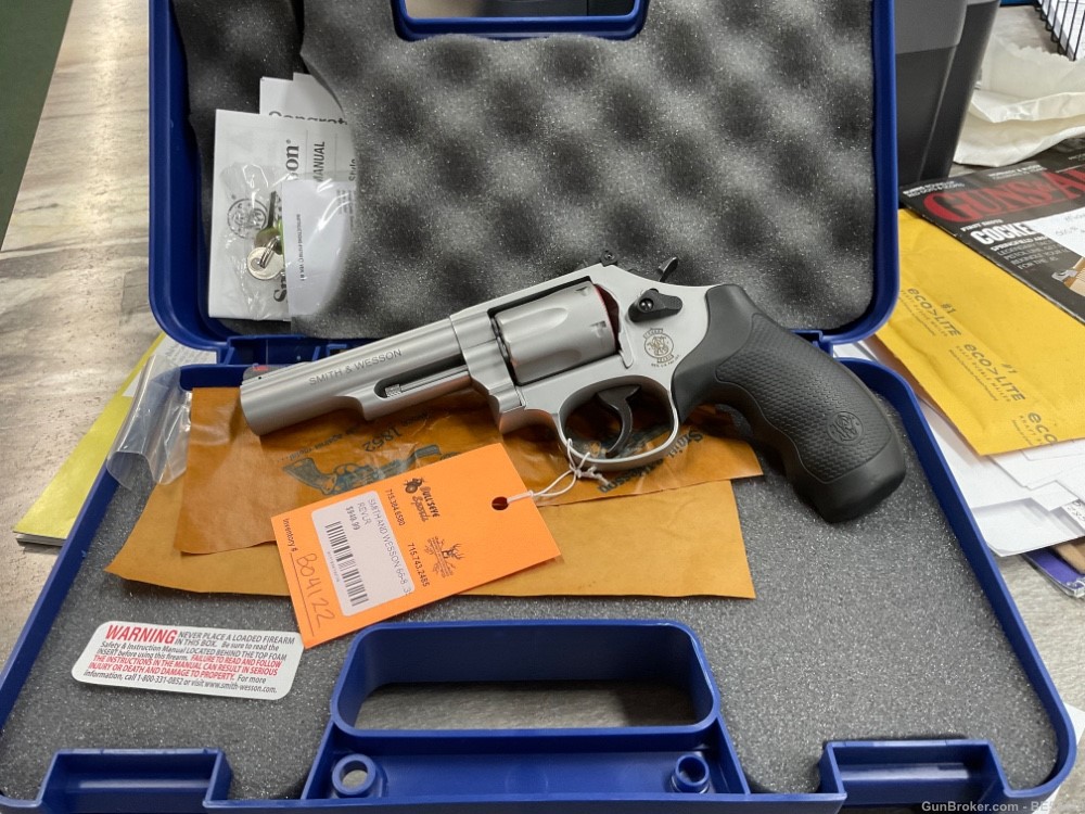 SMITH AND WESSON, S&W MODEL 66 4” FACTORY NEW-img-0