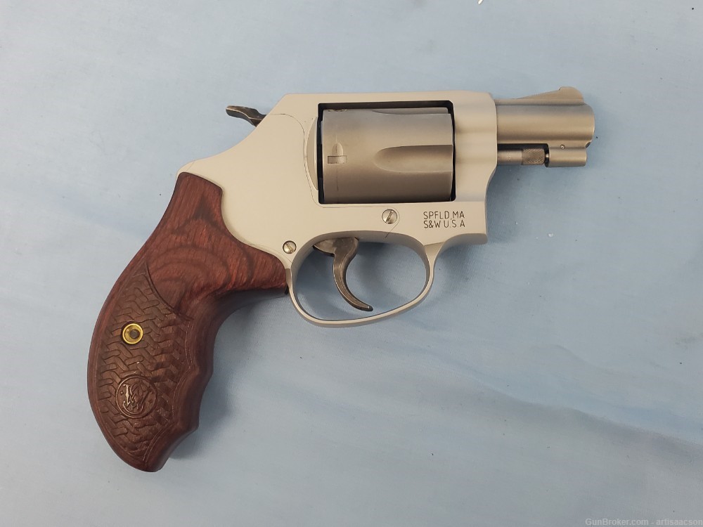 SMITH & WESSON 637-2 .38 -img-3