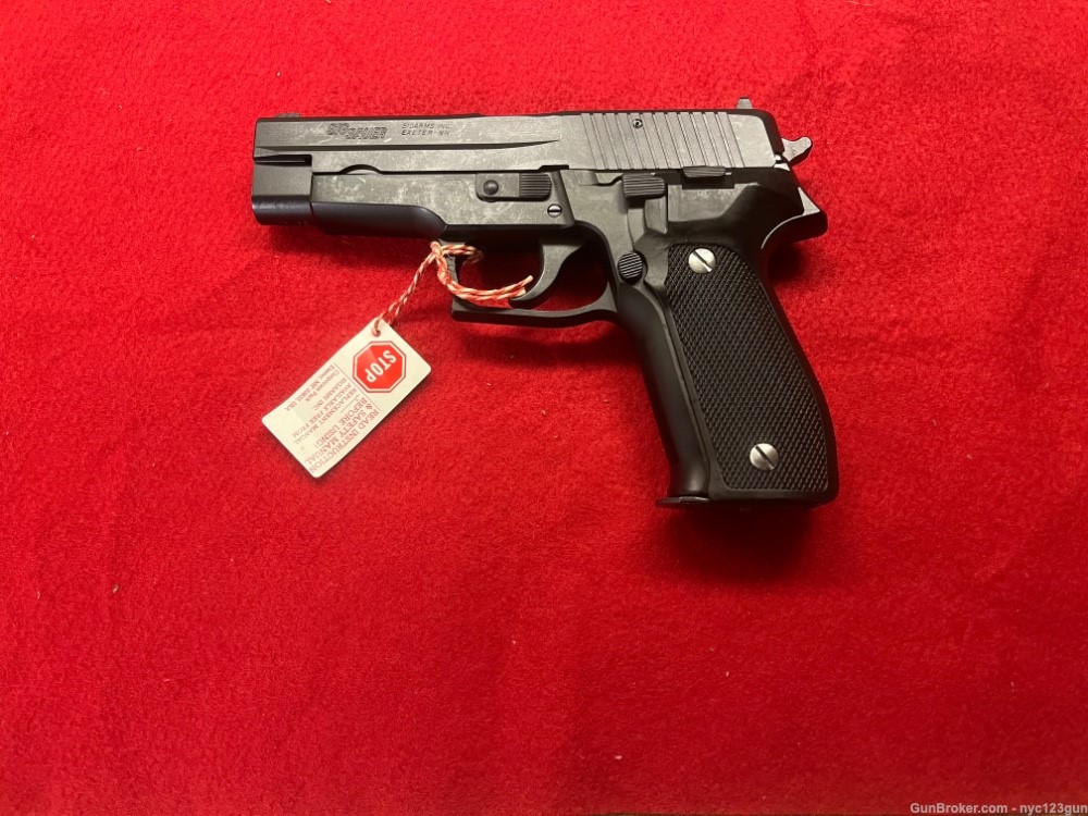 New Unfired German Sig P226 with KF date code complete set in box -img-0