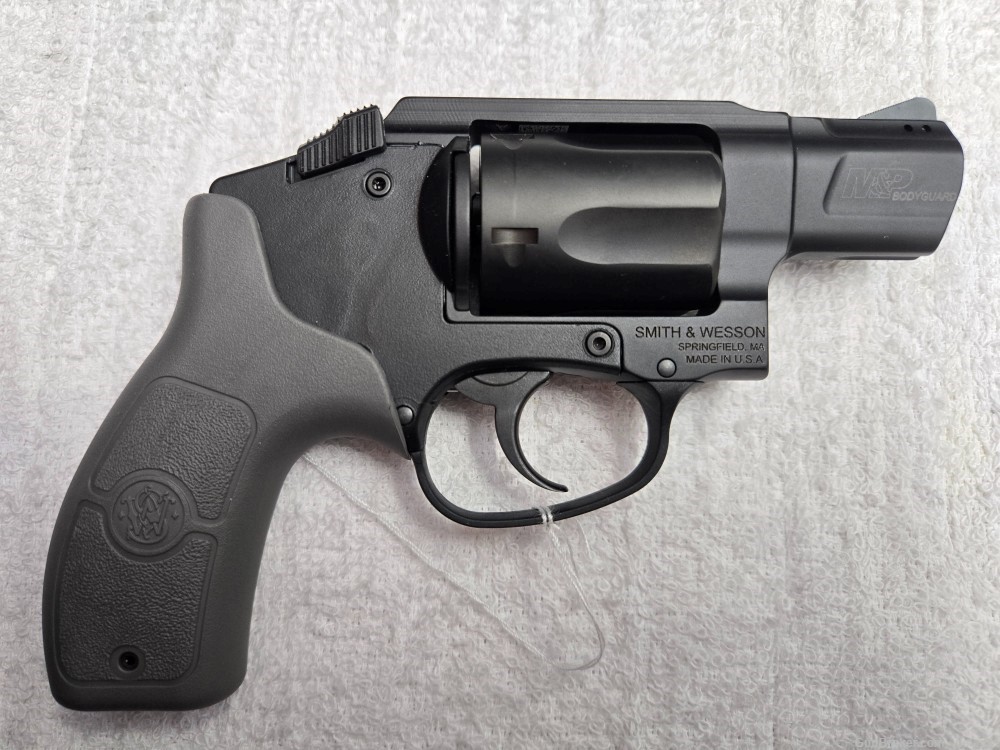 Smith & Wesson M&P Bodyguard 38-img-2