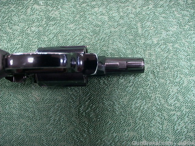 Used Smith and Wesson model 37  Airweight 38 spl.-img-3