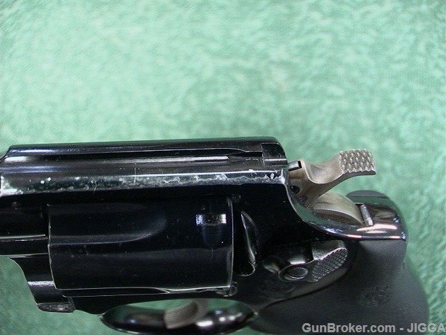 Used Smith and Wesson model 37  Airweight 38 spl.-img-5