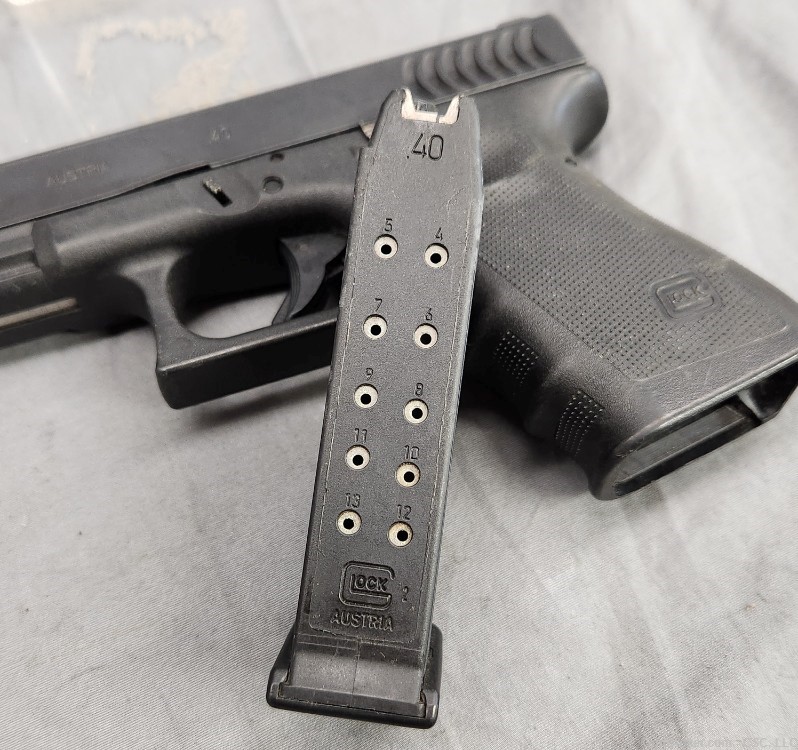 Glock 23 Gen 3 RTF2 pistol w/ fish gills .40 S&W Puerto Rico Police marked-img-16