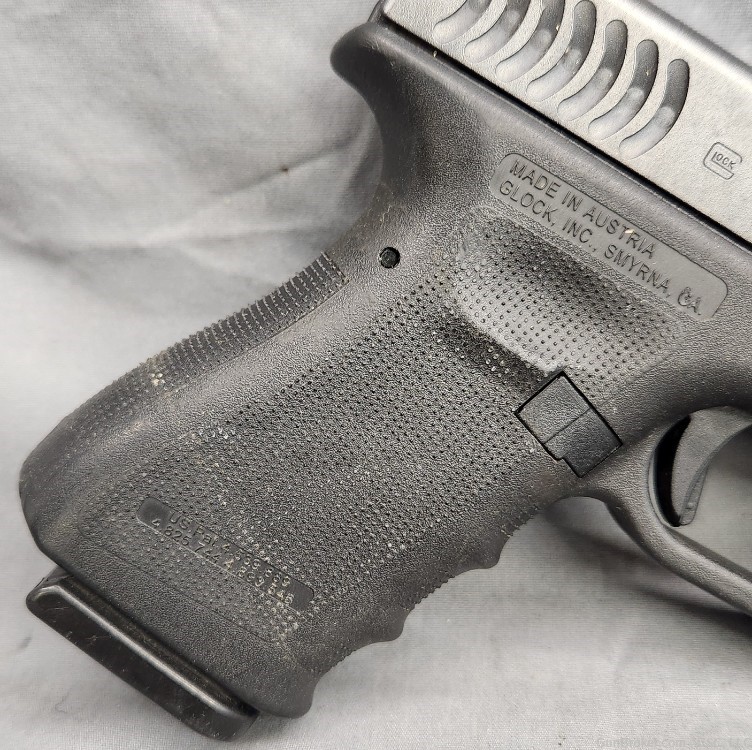 Glock 23 Gen 3 RTF2 pistol w/ fish gills .40 S&W Puerto Rico Police marked-img-2