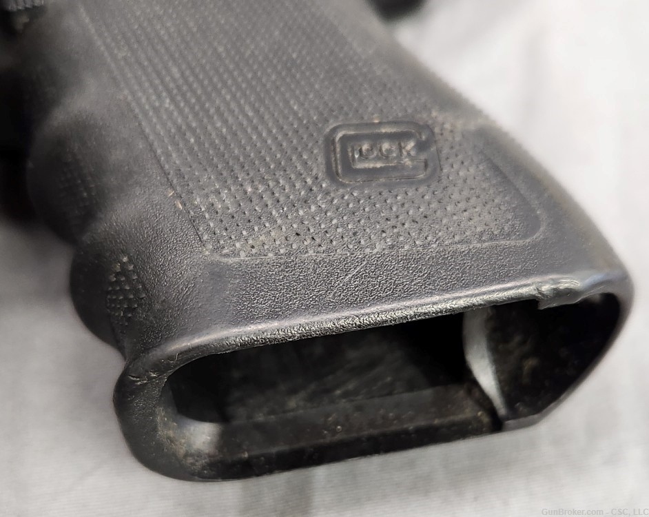 Glock 23 Gen 3 RTF2 pistol w/ fish gills .40 S&W Puerto Rico Police marked-img-18