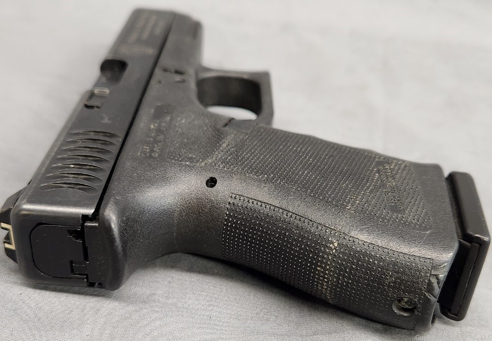 Glock 23 Gen 3 RTF2 pistol w/ fish gills .40 S&W Puerto Rico Police marked-img-8